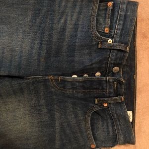 Women’s Levi’s jeans